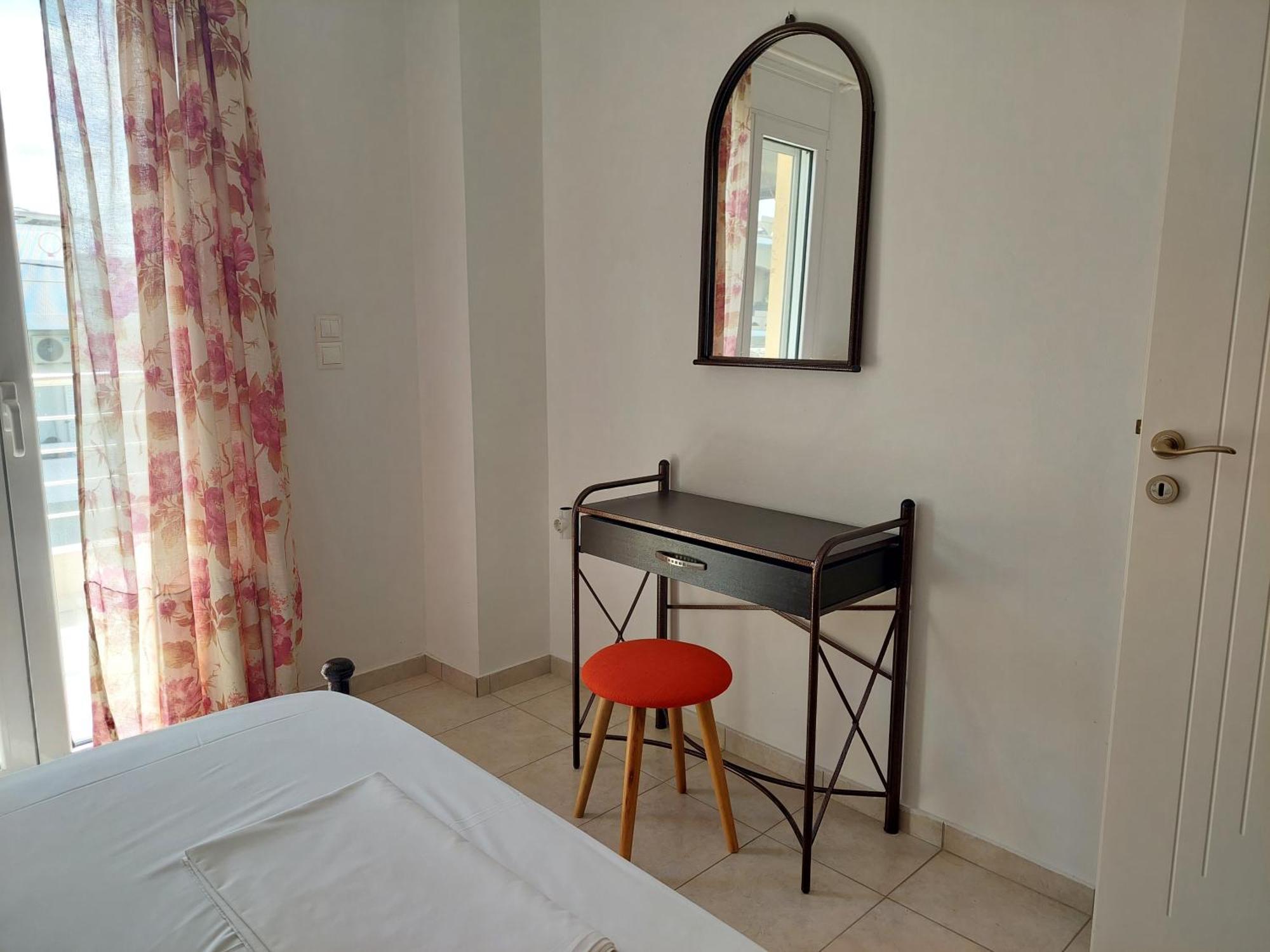 Georgia'S Family Apartment Heraklion  Ngoại thất bức ảnh