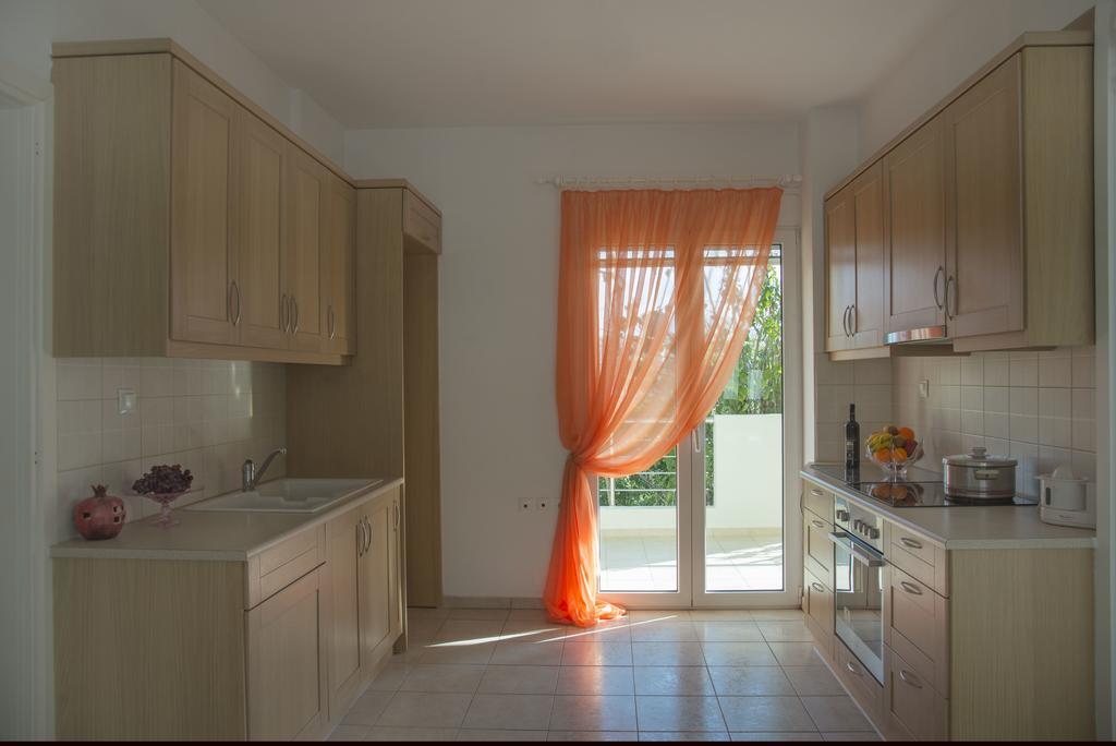 Georgia'S Family Apartment Heraklion  Ngoại thất bức ảnh