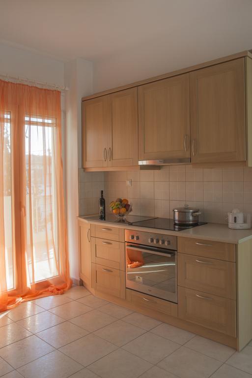 Georgia'S Family Apartment Heraklion  Ngoại thất bức ảnh